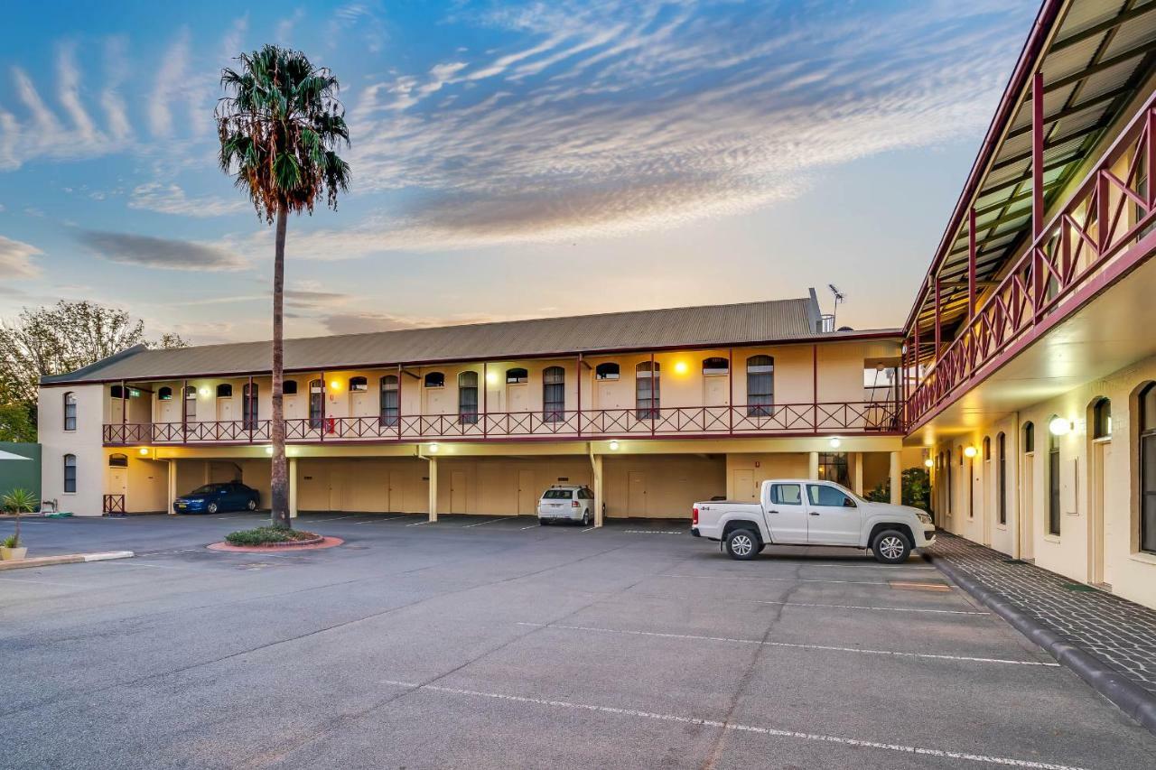 Prince Of Wales Hotel Wagga Wagga Exterior photo